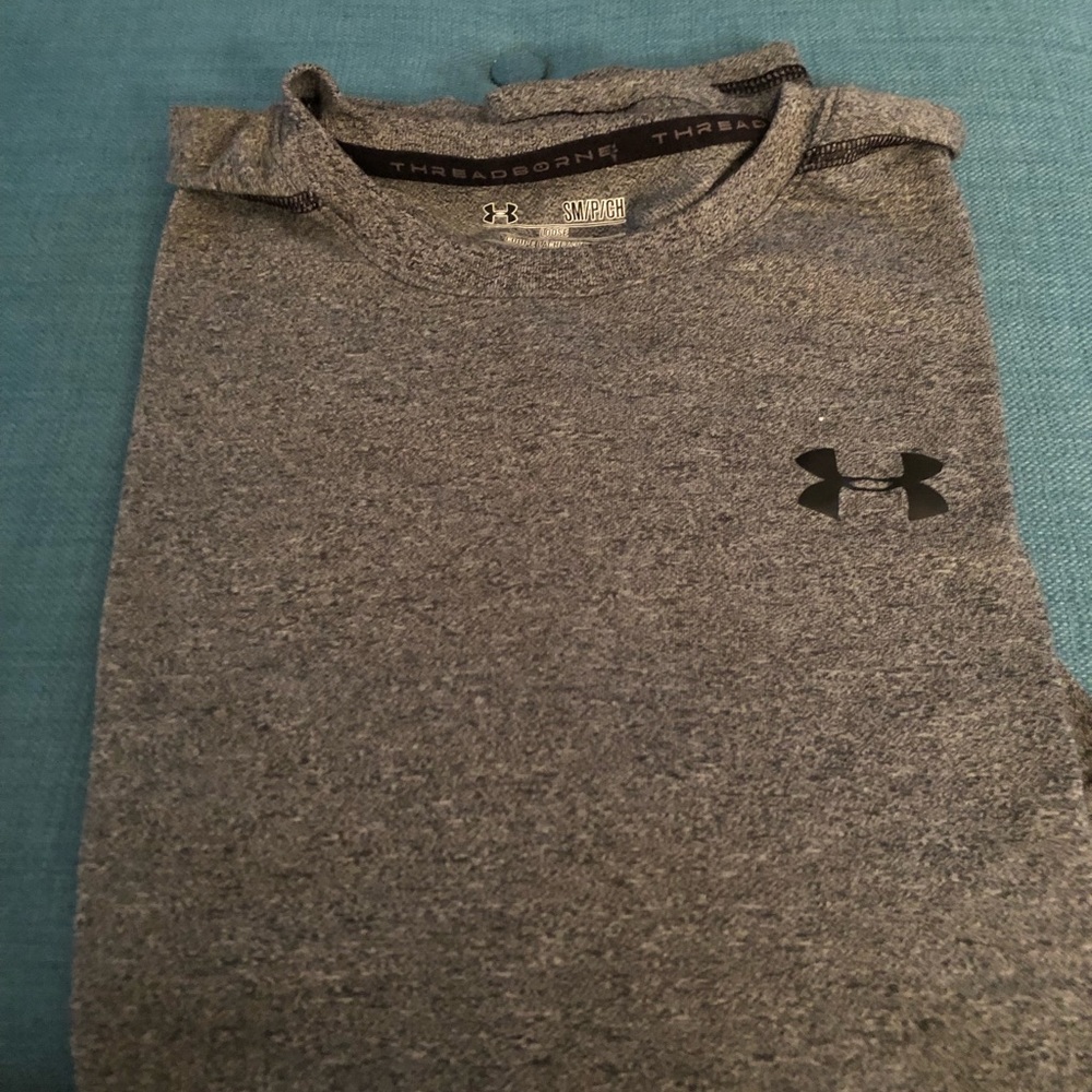 Armour Loose fitting T-shirt Size M